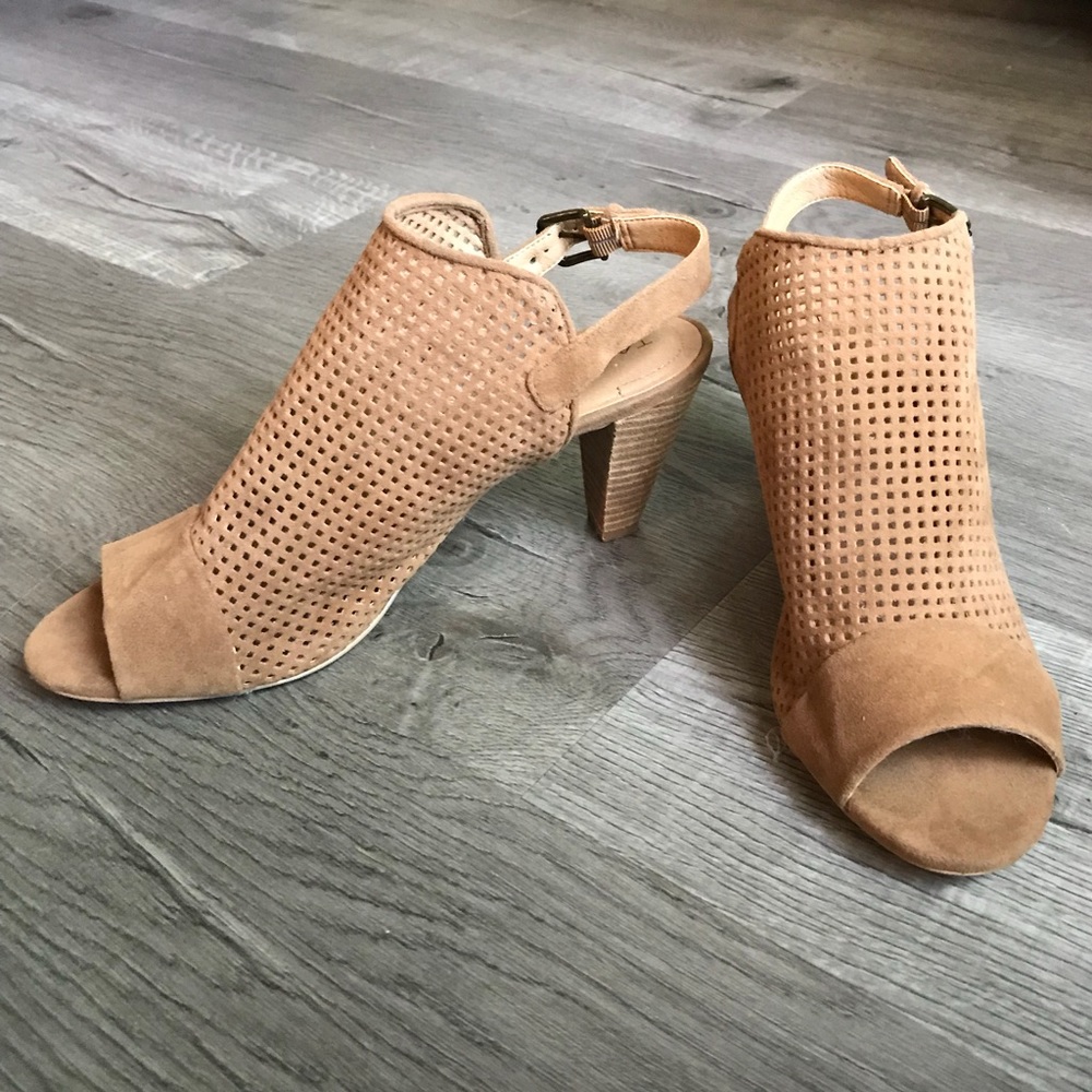 Tahari Laser Cut Suede Dress Sandals